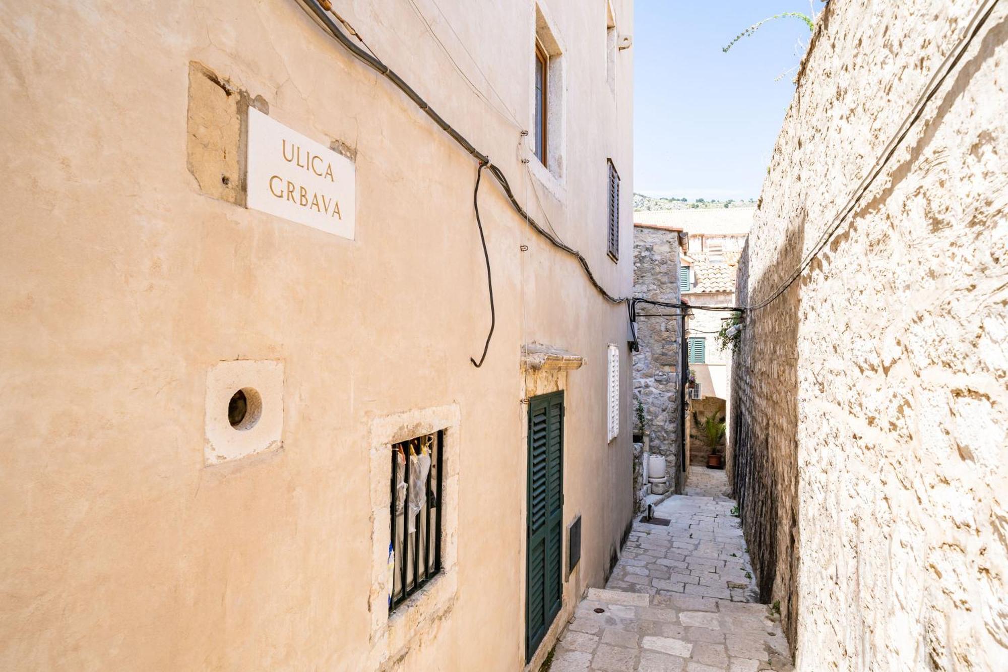 Apartment Lovely House Othello Next To The Buza