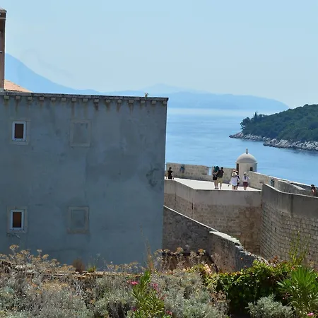 Lovely Holiday House Othello Next To The Buza Beach Dubrovnik Exterior photo